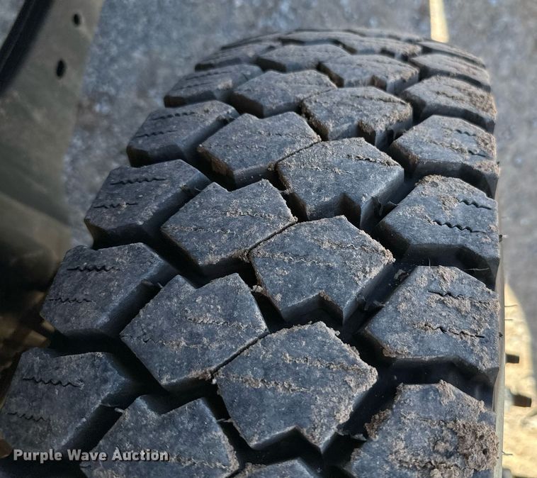 image for item EJ0187 2018 Ford F550 Super Duty SuperCab utility / service truck