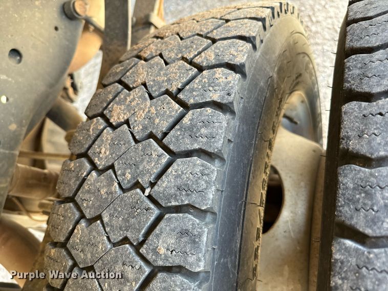 image for item EJ0187 2018 Ford F550 Super Duty SuperCab utility / service truck