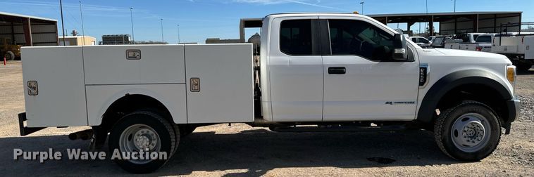 image for item EJ0188 2017 Ford F550 Super Duty SuperCab utility / service truck