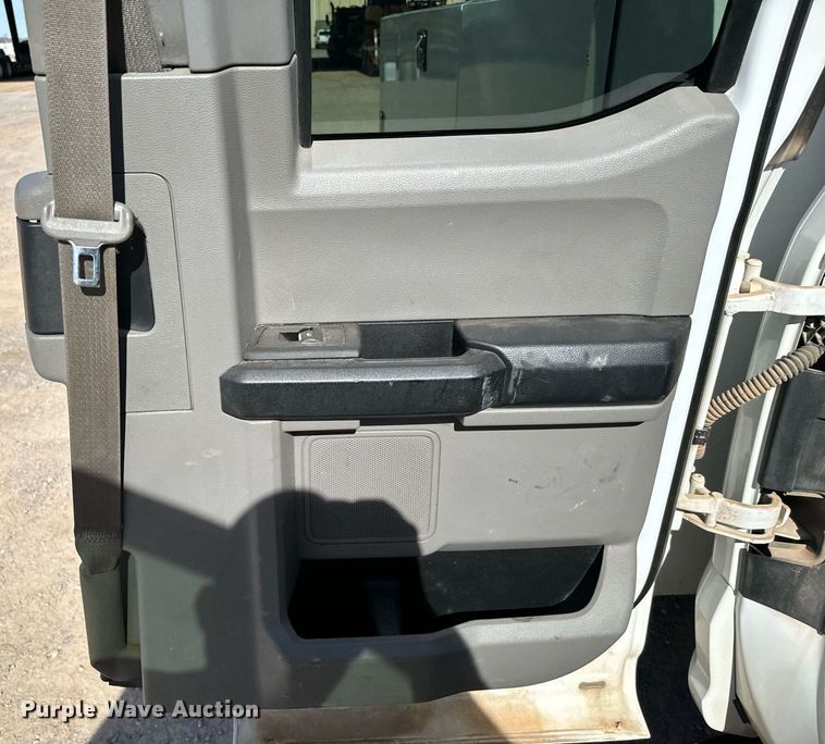 image for item EJ0188 2017 Ford F550 Super Duty SuperCab utility / service truck