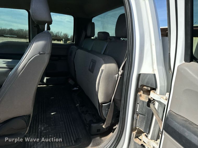 image for item EJ0188 2017 Ford F550 Super Duty SuperCab utility / service truck