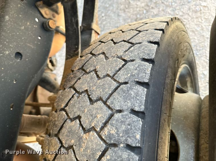 image for item EJ0188 2017 Ford F550 Super Duty SuperCab utility / service truck