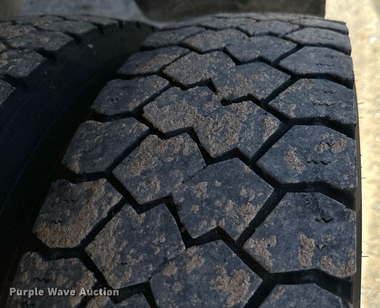 image for item EJ0188 2017 Ford F550 Super Duty SuperCab utility / service truck