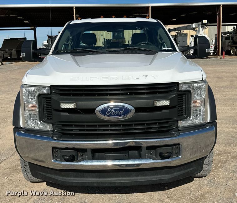 image for item EJ0191 2017 Ford F550 Super Duty SuperCab utility / service truck
