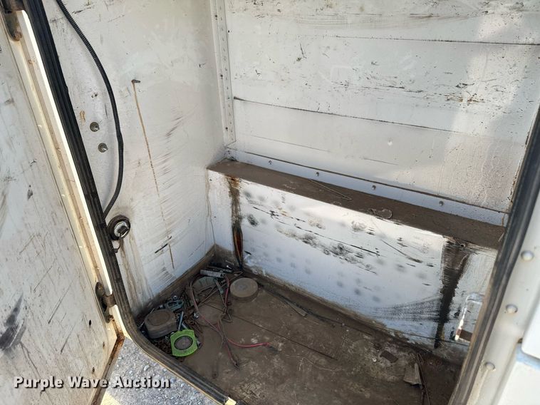 image for item EJ0191 2017 Ford F550 Super Duty SuperCab utility / service truck