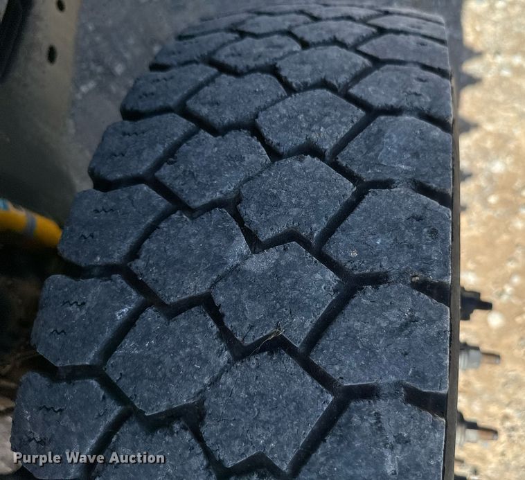 image for item EJ0191 2017 Ford F550 Super Duty SuperCab utility / service truck