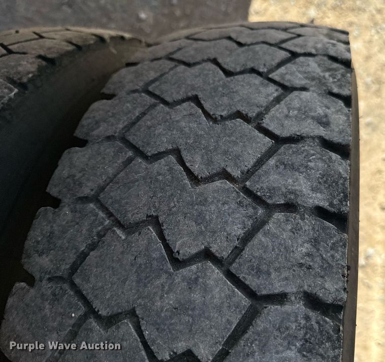 image for item EJ0191 2017 Ford F550 Super Duty SuperCab utility / service truck