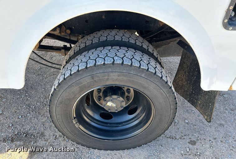 image for item EJ0191 2017 Ford F550 Super Duty SuperCab utility / service truck