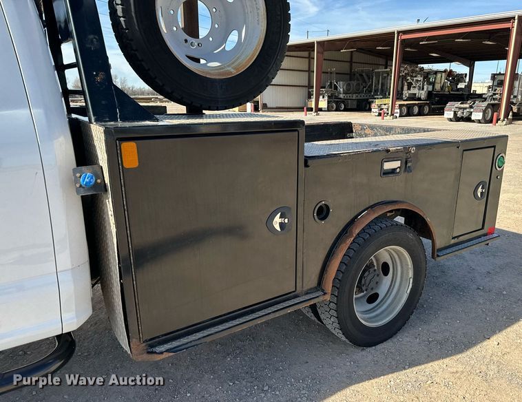 image for item EJ0193 2018 Ford F550 Super Duty SuperCab utility / service truck