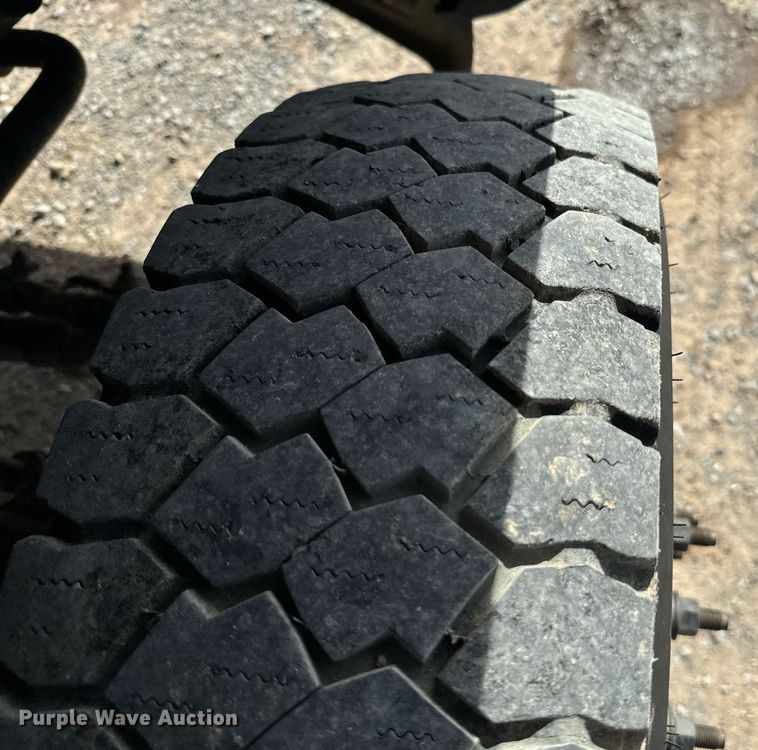 image for item EJ0193 2018 Ford F550 Super Duty SuperCab utility / service truck