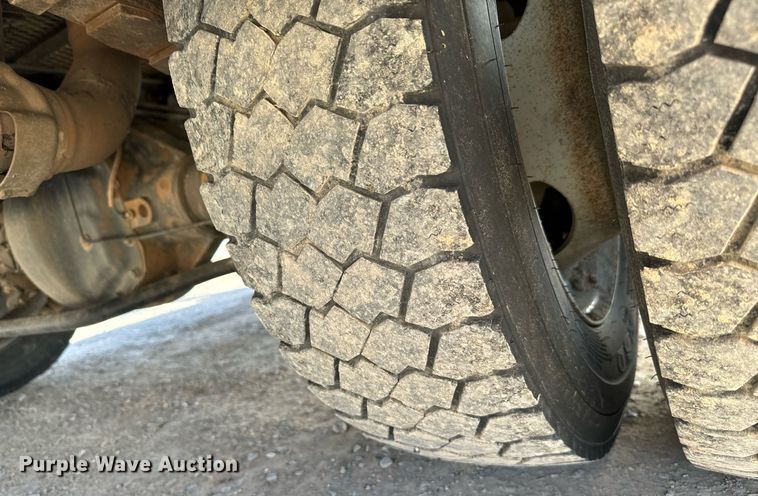 image for item EJ0193 2018 Ford F550 Super Duty SuperCab utility / service truck