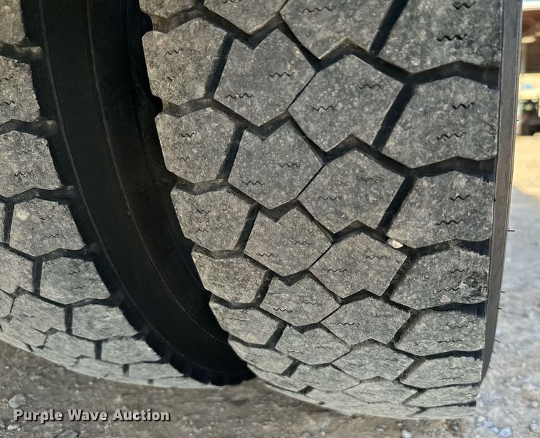 image for item EJ0193 2018 Ford F550 Super Duty SuperCab utility / service truck