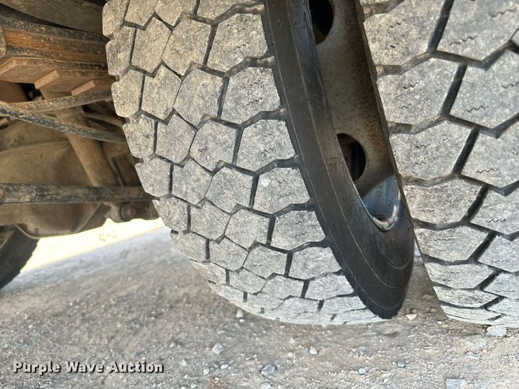 image for item EJ0193 2018 Ford F550 Super Duty SuperCab utility / service truck