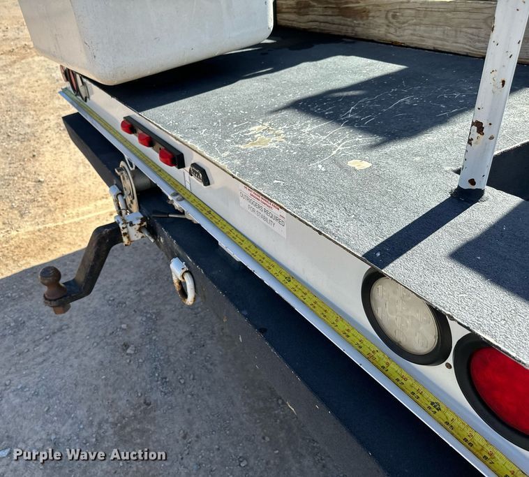 image for item EJ0196 2017 Ford F550 Super Duty bucket truck