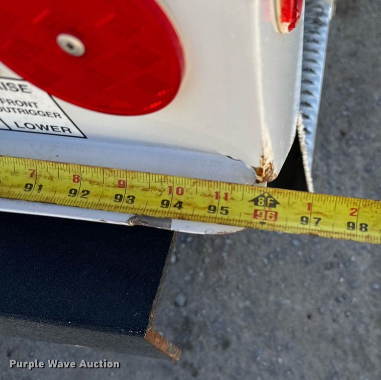 image for item EJ0196 2017 Ford F550 Super Duty bucket truck