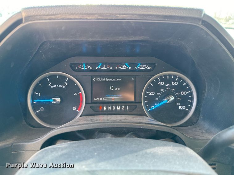 image for item EJ0196 2017 Ford F550 Super Duty bucket truck