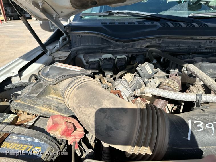 image for item EJ0196 2017 Ford F550 Super Duty bucket truck