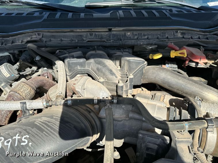 image for item EJ0196 2017 Ford F550 Super Duty bucket truck