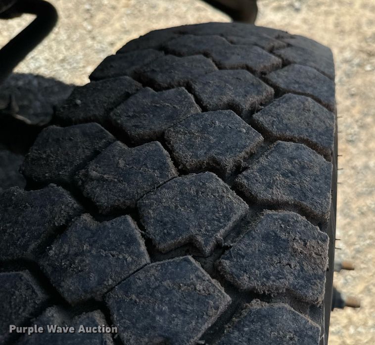 image for item EJ0196 2017 Ford F550 Super Duty bucket truck