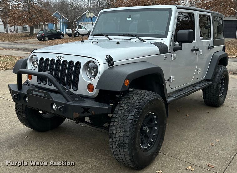 image for item EJ6839 2012 Jeep Wrangler Unlimited SUV