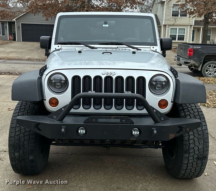 image for item EJ6839 2012 Jeep Wrangler Unlimited SUV