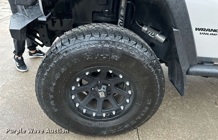 image for item EJ6839 2012 Jeep Wrangler Unlimited SUV