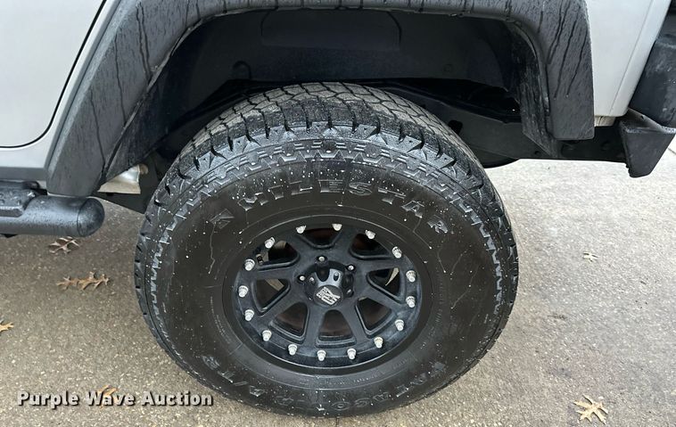 image for item EJ6839 2012 Jeep Wrangler Unlimited SUV