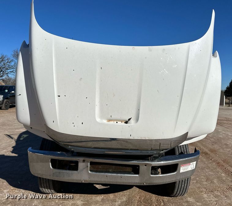 image for item EK9955 2007 Ford F750 Super Duty truck cab and chassis