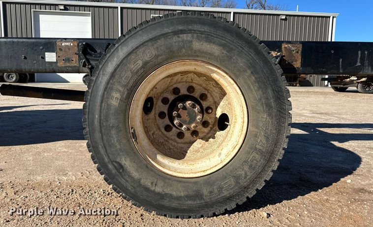 image for item EK9955 2007 Ford F750 Super Duty truck cab and chassis