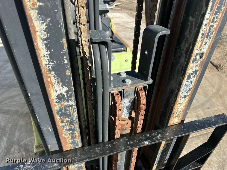 image for item EK9986 Clark GCX25E forklift