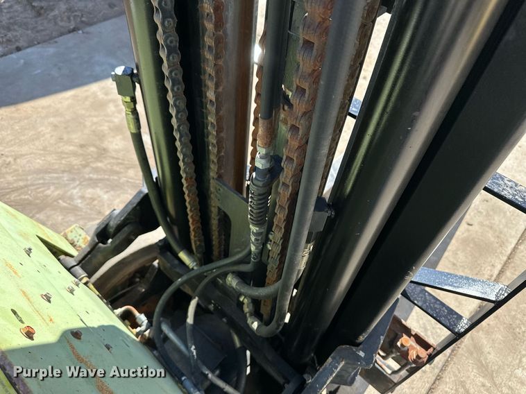 image for item EK9986 Clark GCX25E forklift