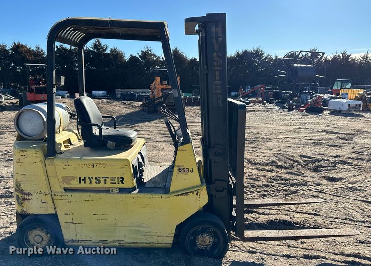 image for item EK9987 Hyster forklift