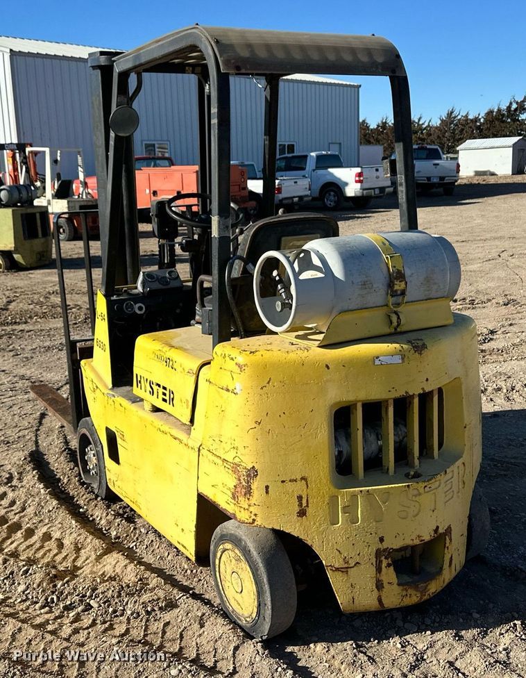 image for item EK9987 Hyster forklift