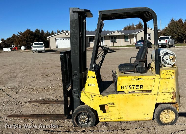 image for item EK9987 Hyster forklift