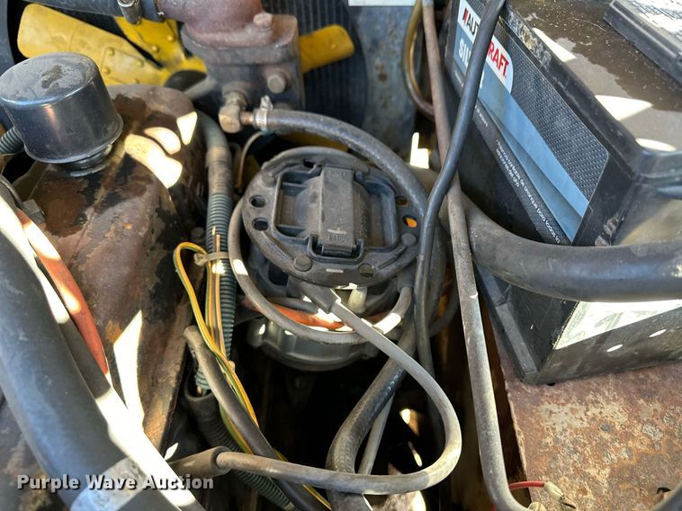 image for item EK9987 Hyster forklift