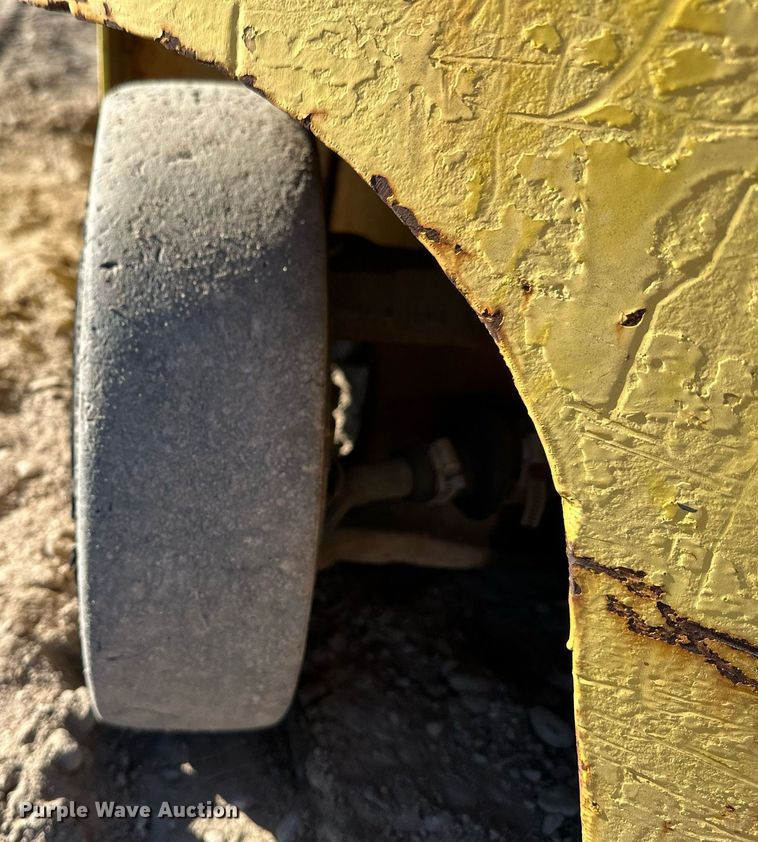 image for item EK9987 Hyster forklift