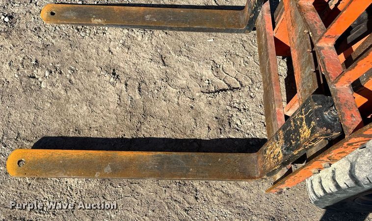 image for item EK9988 Nissan 25 forklift