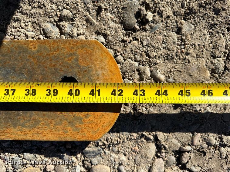 image for item EK9988 Nissan 25 forklift