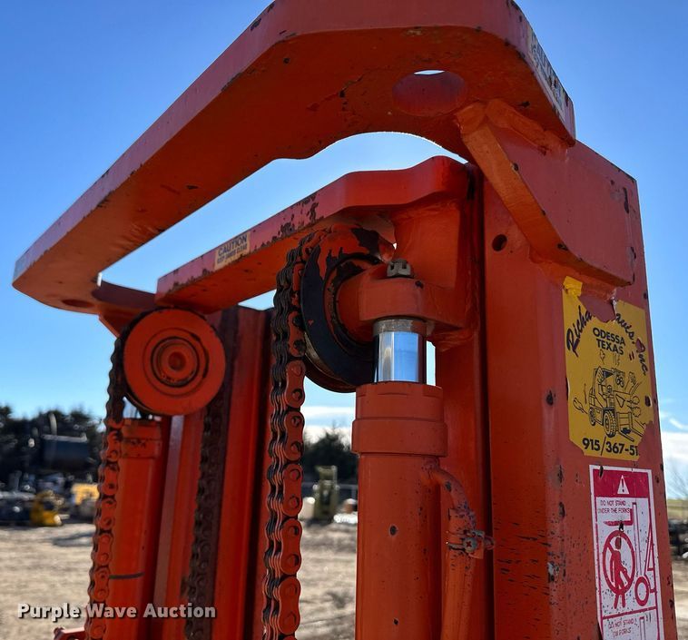 image for item EK9988 Nissan 25 forklift