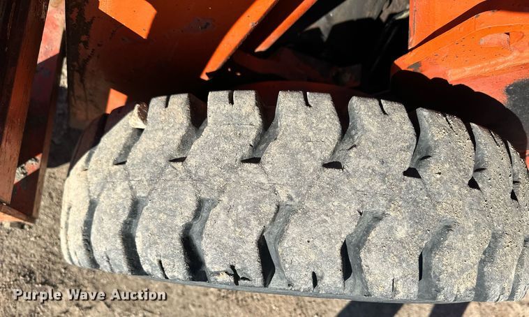 image for item EK9988 Nissan 25 forklift