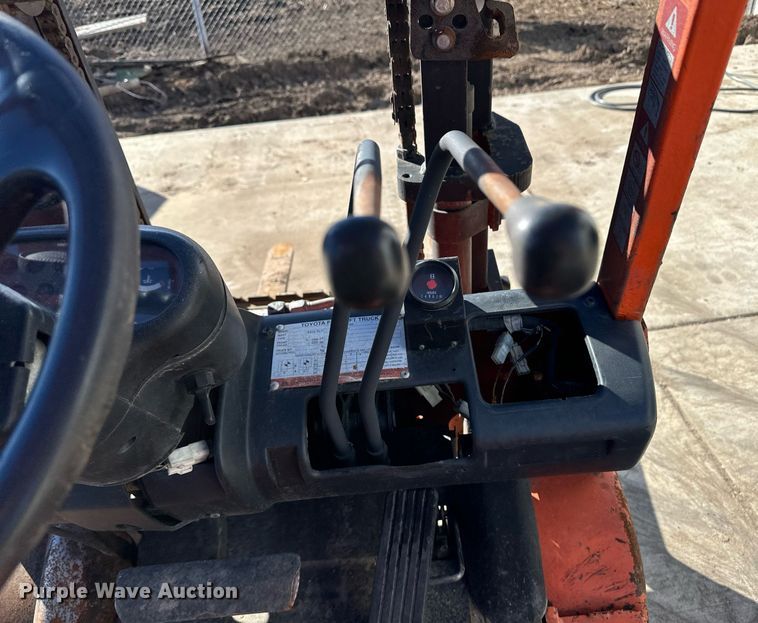 image for item EK9989 Toyota 42-6FGCU25 forklift