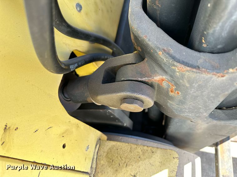 image for item EK9990 Hyster S50XM forklift