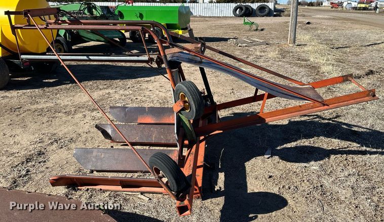 image for item EK9993 Bale accumulator