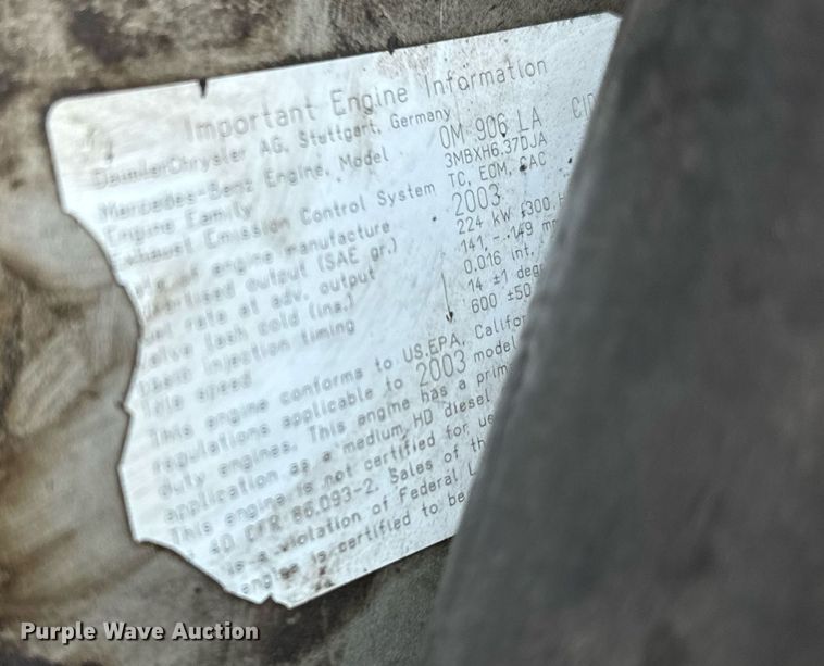 image for item GG9911 2003 Freightliner Business Class M2 dump truck