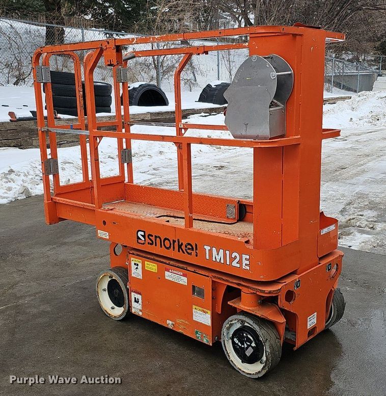 image for item IO9820 2017 Snorkel TM12E vertical lift