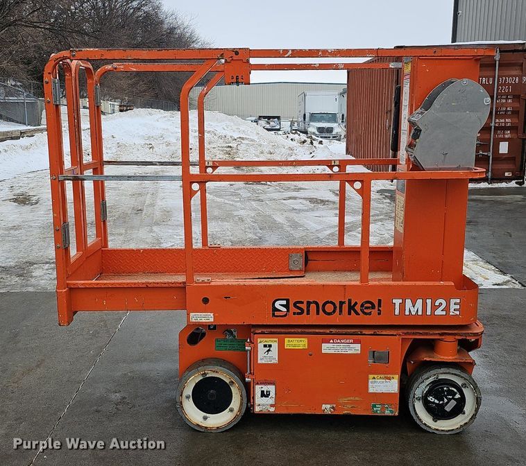 image for item IO9820 2017 Snorkel TM12E vertical lift