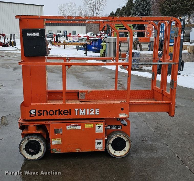 image for item IO9820 2017 Snorkel TM12E vertical lift