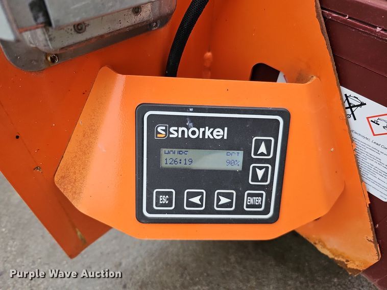 image for item IO9820 2017 Snorkel TM12E vertical lift