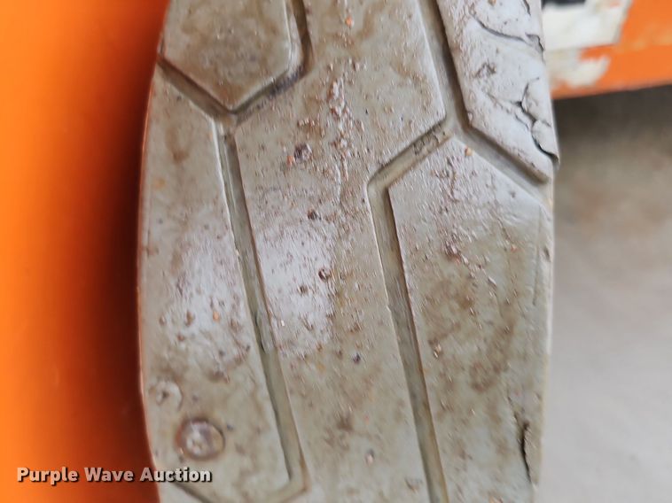 image for item IO9820 2017 Snorkel TM12E vertical lift