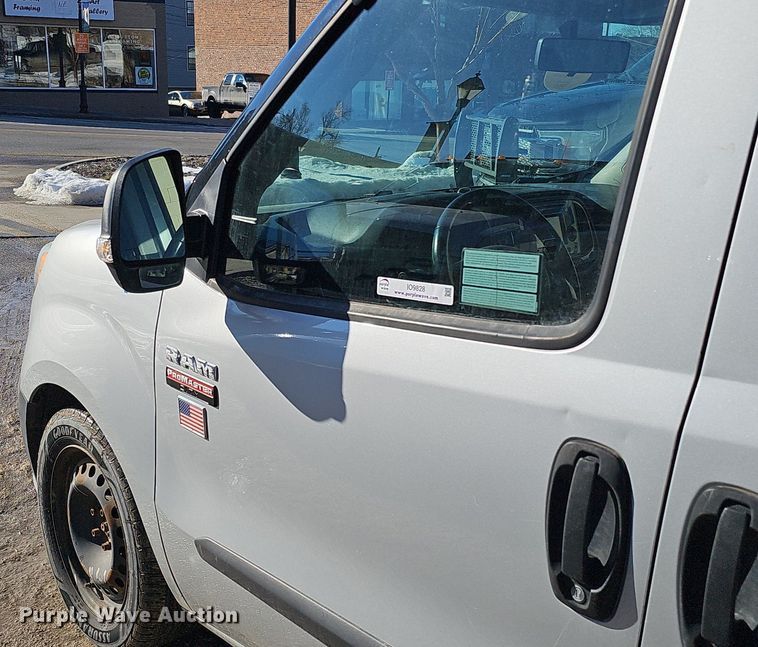 image for item IO9828 2015 Dodge Ram ProMaster City van